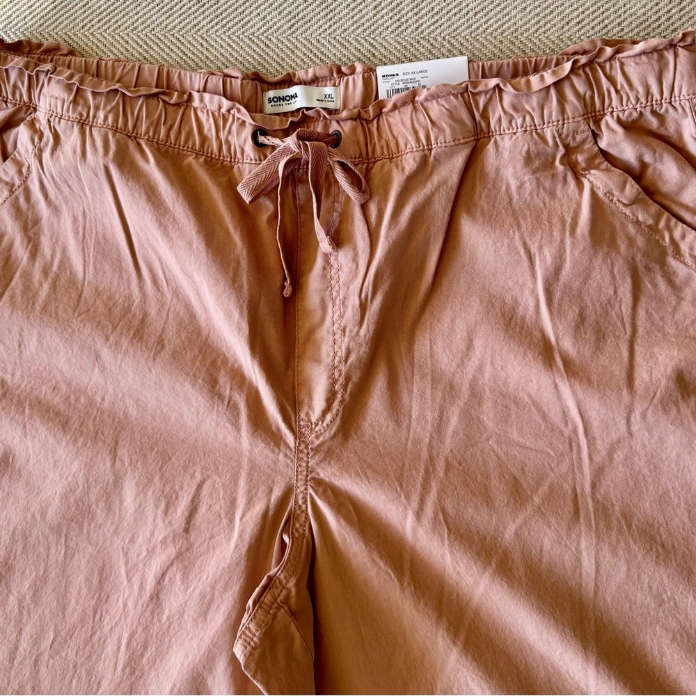 Women's Casual Pink Capris - Picture 2 of 7